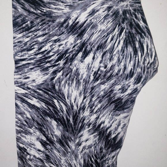 NEW! Women's Patterned Leggings! Sz XL - Picture 4 of 6